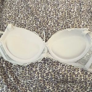 White push up bra